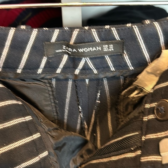 Zara Woman navy/white pinstriped knit cropped trousers size XS - Picture 2 of 3